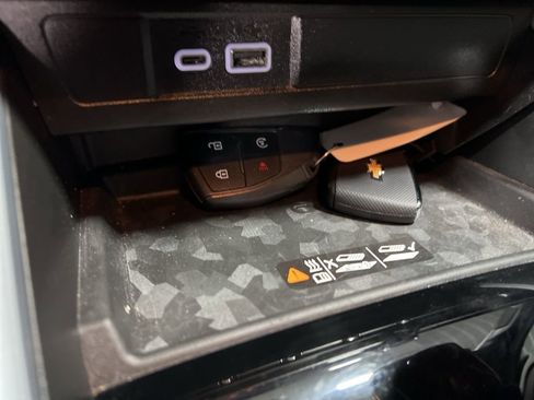 Used 2025 Chevrolet Colorado LT w/ LT Convenience Package image 33