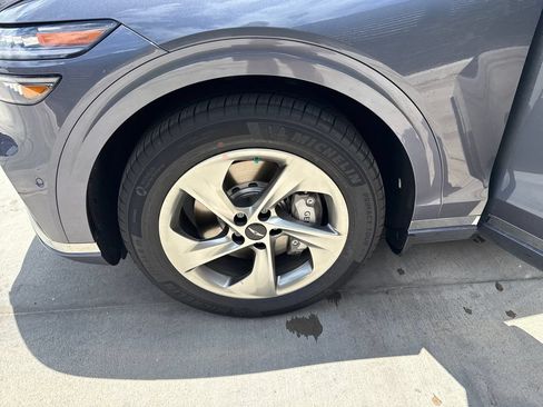 New 2026 Genesis GV70 2.5T Advanced AWD/4WD image 27