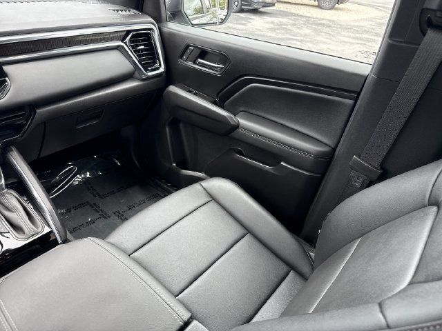 Used 2023 GMC Canyon Elevation w/ Elevation Premium Package AWD/4WD image 23