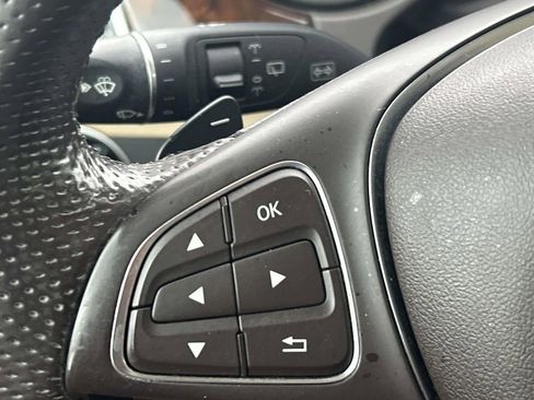 Used 2018 Mercedes-Benz GLE 350 4MATIC image 30
