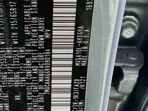 Used 2024 Toyota Corolla Cross LE image 12