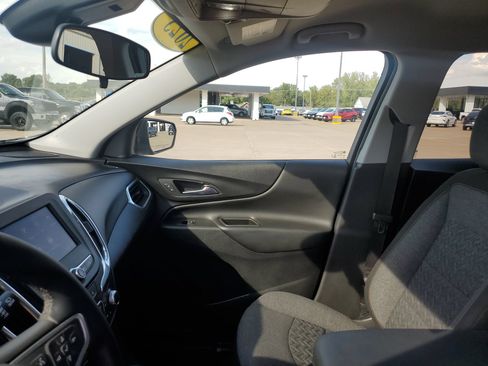 Used 2023 Chevrolet Equinox LT AWD/4WD image 26