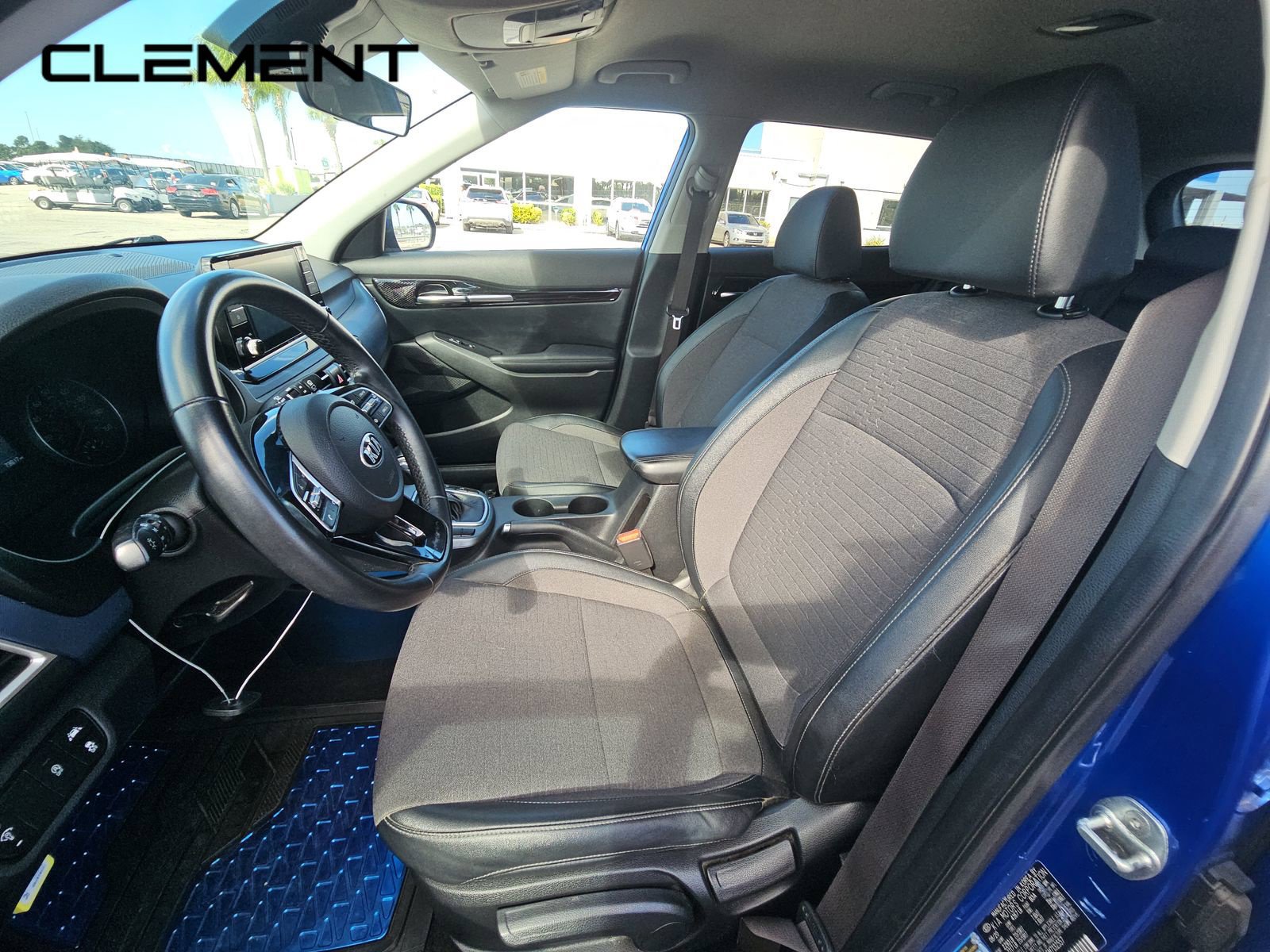 Used 2021 Kia Seltos S AWD/4WD image 3