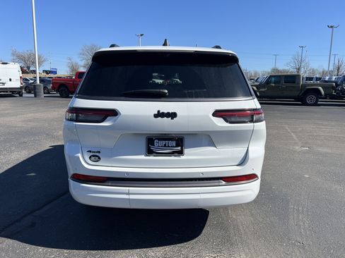 New 2026 Jeep Grand Cherokee L Limited AWD/4WD image 8