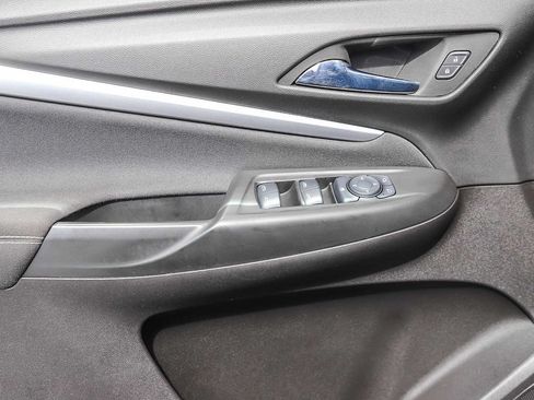 Used 2023 Chevrolet Bolt EUV LT w/ Comfort Package FWD image 20