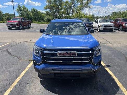 Used 2026 GMC Terrain Elevation w/ Elevation Premium Package AWD/4WD image 2