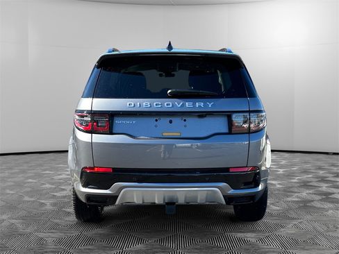 New 2025 Land Rover Discovery Sport S image 4