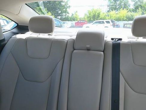 Used 2014 Ford Fusion Titanium FWD image 8