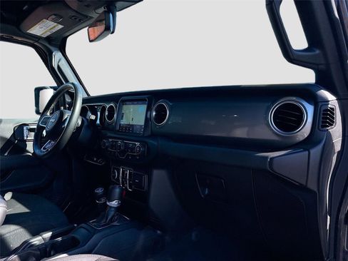 Used 2022 Jeep Wrangler Unlimited Sahara w/ LED Lighting Group image 34