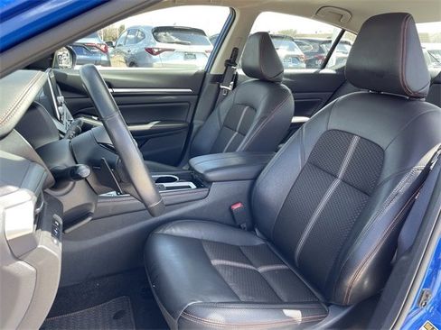 Used 2025 Nissan Altima 2.5 SR image 24