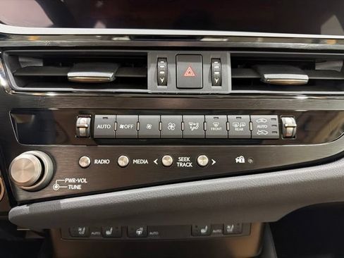 Used 2023 Lexus ES 350 w/ Premium Package FWD image 36