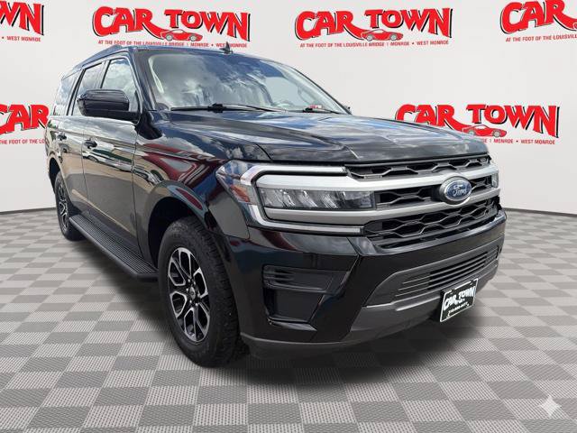 Used 2024 Ford Expedition XLT AWD/4WD image 4