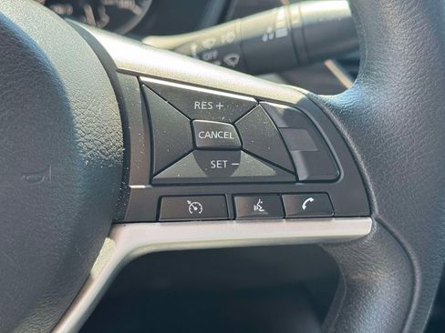 Used 2024 Nissan Altima 2.5 SV FWD image 21