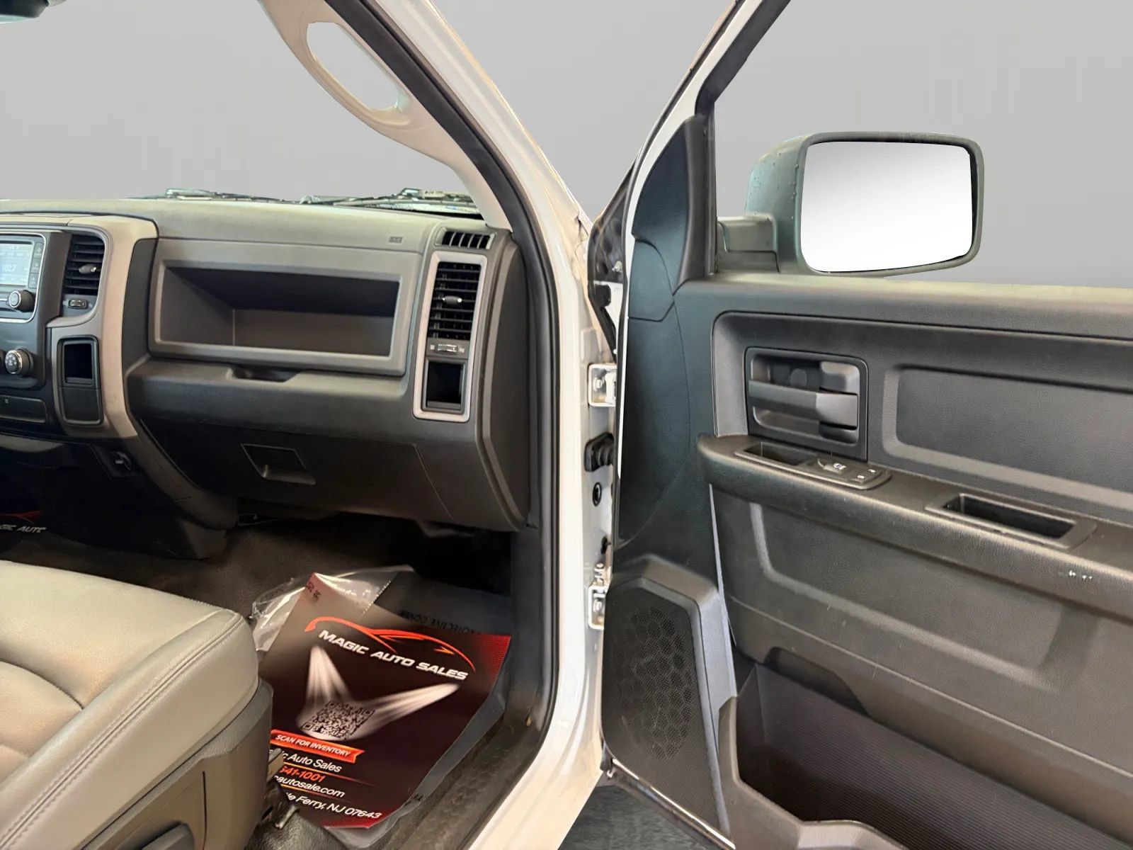 Used 2016 RAM 1500 Tradesman RWD image 19