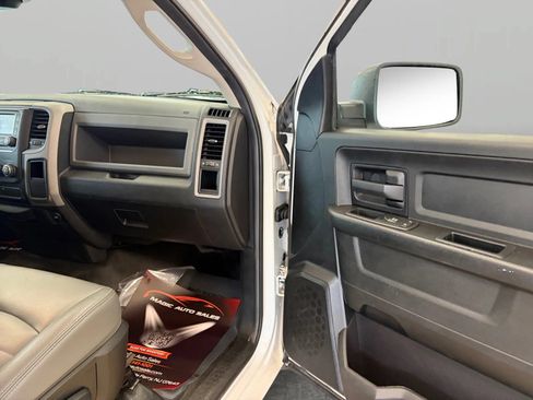Used 2016 RAM 1500 Tradesman RWD image 19