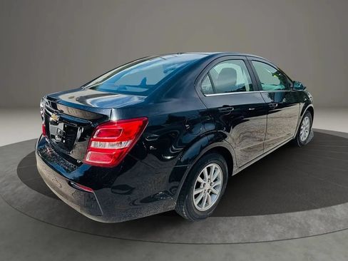 Used 2019 Chevrolet Sonic LT w/ Convenience Package FWD image 5