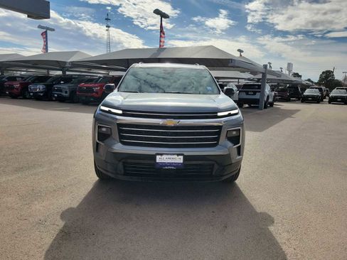 New 2026 Chevrolet Traverse High Country w/ LPO, Floor Liner Package AWD/4WD image 3