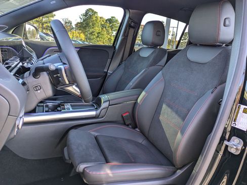 Certified 2025 Mercedes-Benz GLA 250 4MATIC image 16