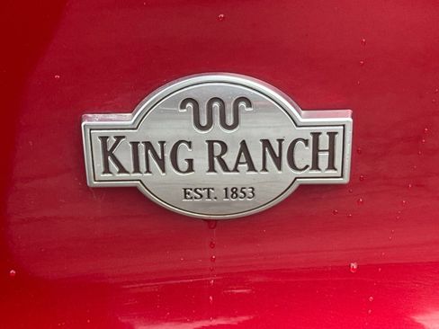 Used 2022 Ford Explorer King Ranch AWD/4WD image 13