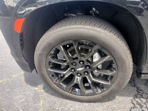 Used 2024 Chevrolet Tahoe High Country image 16