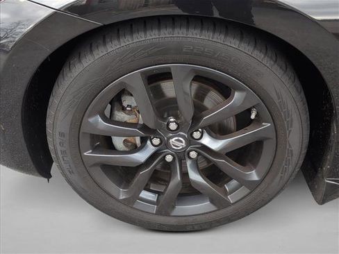 Used 2018 Nissan 370Z Touring image 19