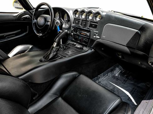 Used 2001 Dodge Viper RT/10 RWD image 14