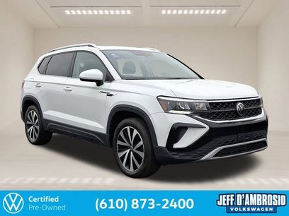 Certified 2022 Volkswagen Taos SE w/ Panoramic Sunroof Package