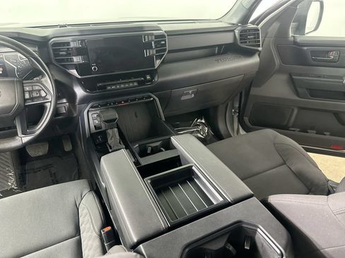 Used 2025 Toyota Tundra SR AWD/4WD image 18