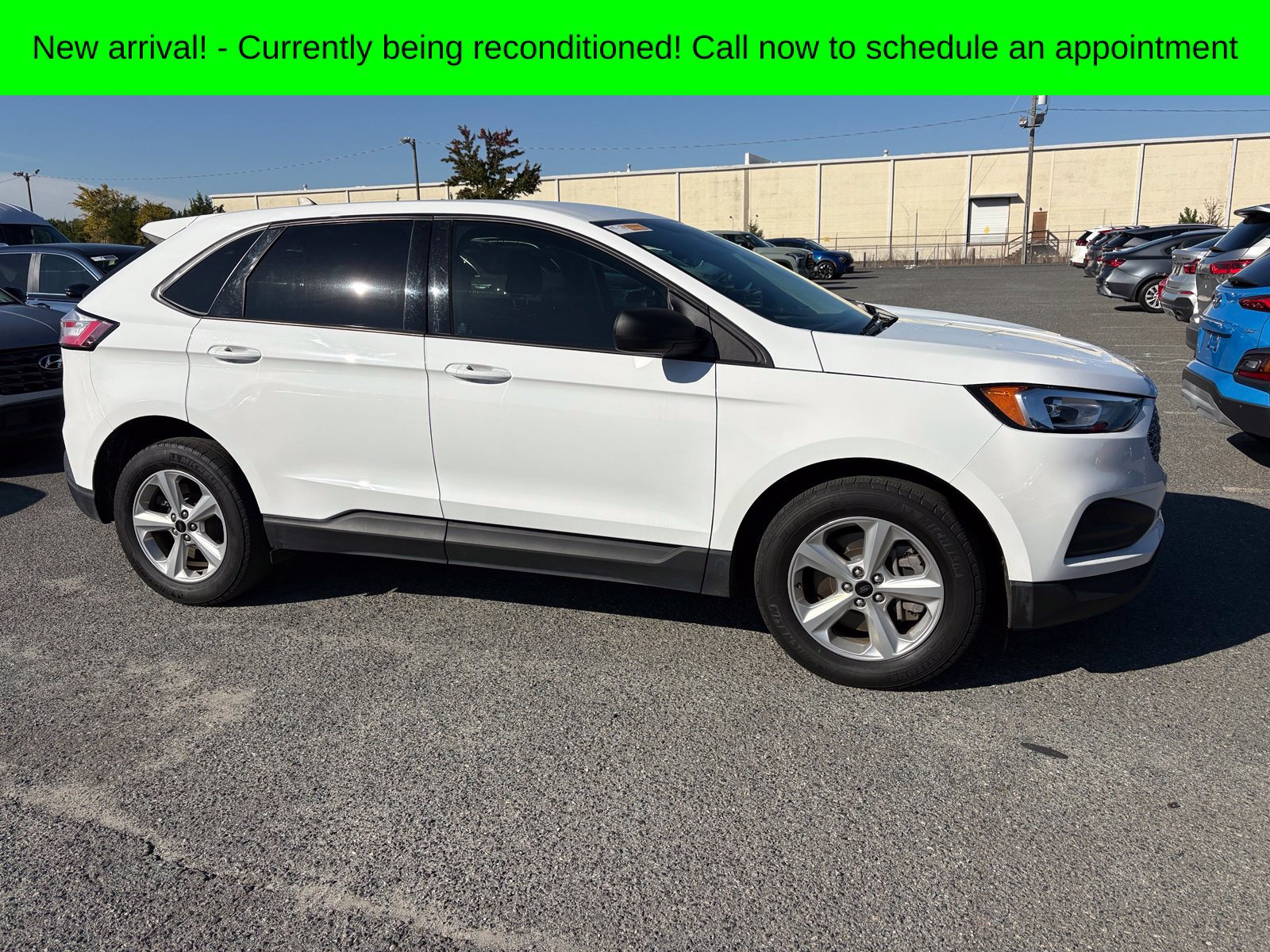 Used 2024 Ford Edge SE AWD/4WD image 2