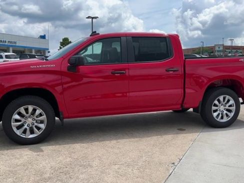 Used 2022 Chevrolet Silverado 1500 Custom AWD/4WD image 6
