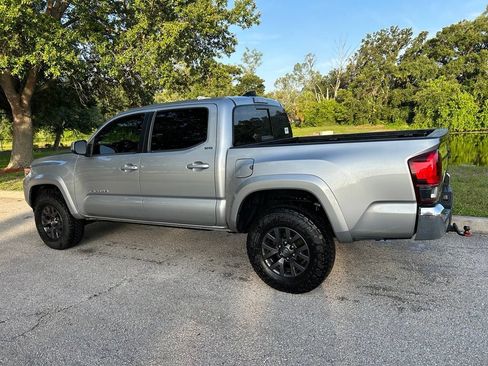 Used 2021 Toyota Tacoma SR5 RWD image 4
