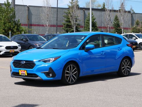 Used 2024 Subaru Impreza 2.0i Sport AWD/4WD image 3