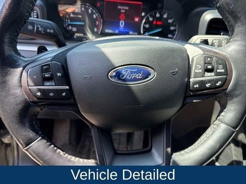 Used 2020 Ford Explorer XLT w/ Comfort Package image 15