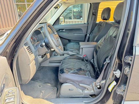 Used 2012 Jeep Liberty Sport AWD/4WD image 12