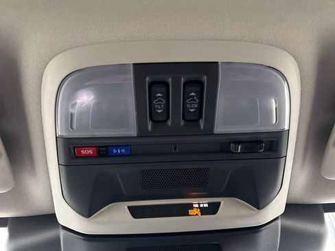 Certified 2025 Subaru Crosstrek 2.0i Premium image 21