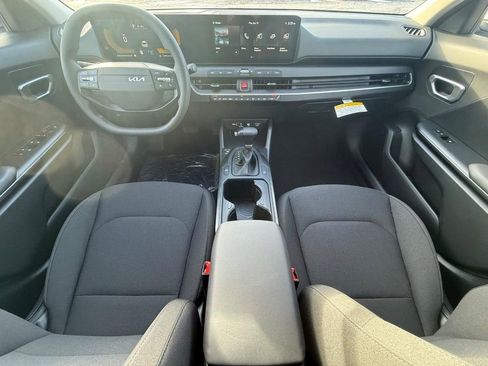 New 2026 Kia K4 LX image 13