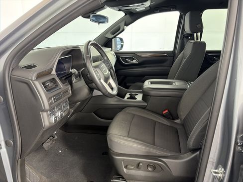 Certified 2022 GMC Yukon XL SLE w/ Max Trailering Package image 6