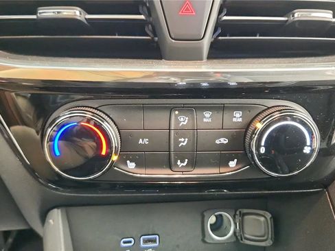 Used 2026 Buick Encore GX Sport Touring w/ Advanced Technology Package FWD image 26