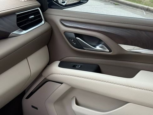 Used 2022 GMC Yukon Denali image 40