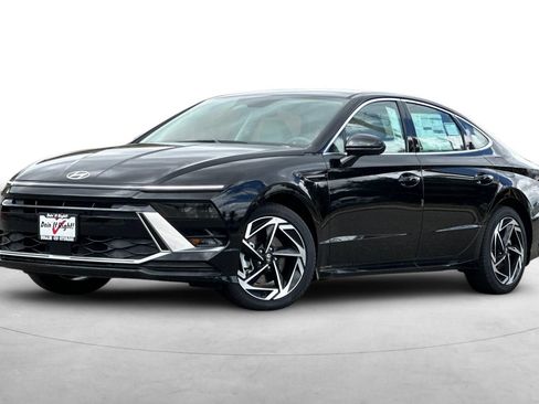New 2026 Hyundai Sonata SEL FWD image 2
