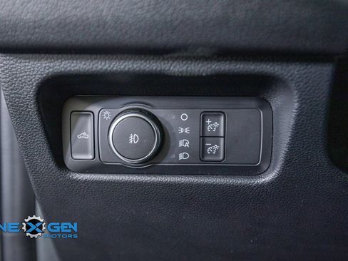 Used 2025 Ford Ranger XLT w/ FX4 Off-Road Package AWD/4WD image 13