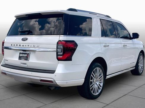 Used 2024 Ford Expedition Platinum RWD image 13