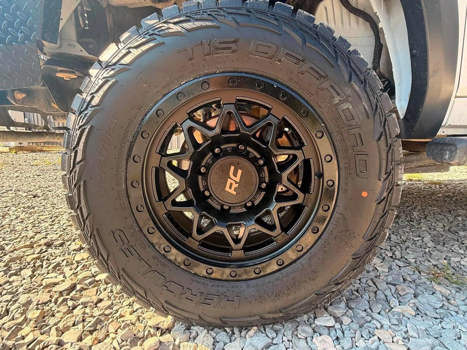 Used 2018 RAM 2500 Tradesman w/ Chrome Appearance Group AWD/4WD image 15