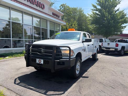 Used 2014 RAM 2500 ST AWD/4WD image 2