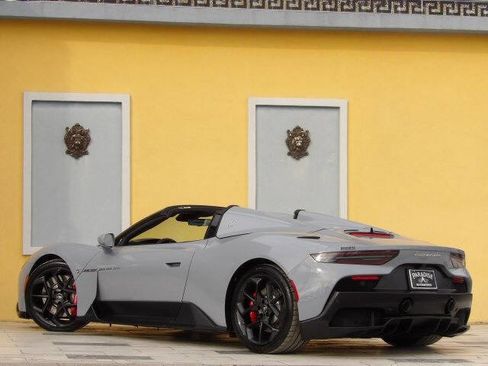 Used 2023 Maserati MC20 Spyder image 17