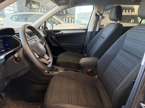 Used 2022 Volkswagen Tiguan S image 7