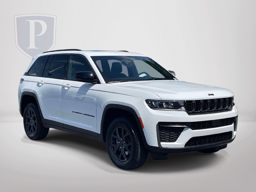 New 2027 Jeep Grand Cherokee Altitude AWD/4WD image 2