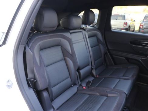 Used 2024 Lincoln Nautilus Reserve w/ Equipment Group 202A image 12