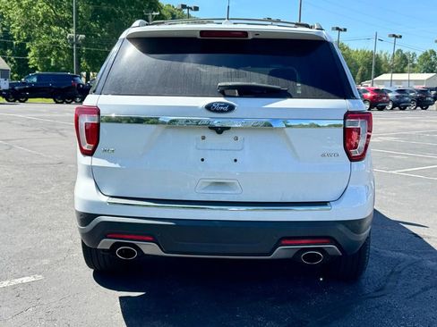 Used 2018 Ford Explorer XLT w/ Equipment Group 202A AWD/4WD image 6