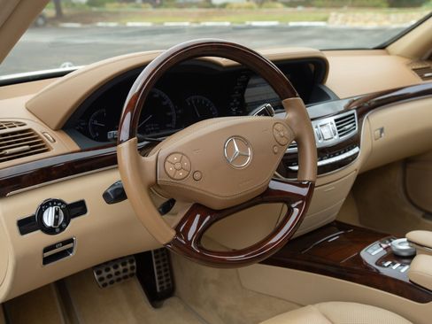 Used 2013 Mercedes-Benz S 550 image 25